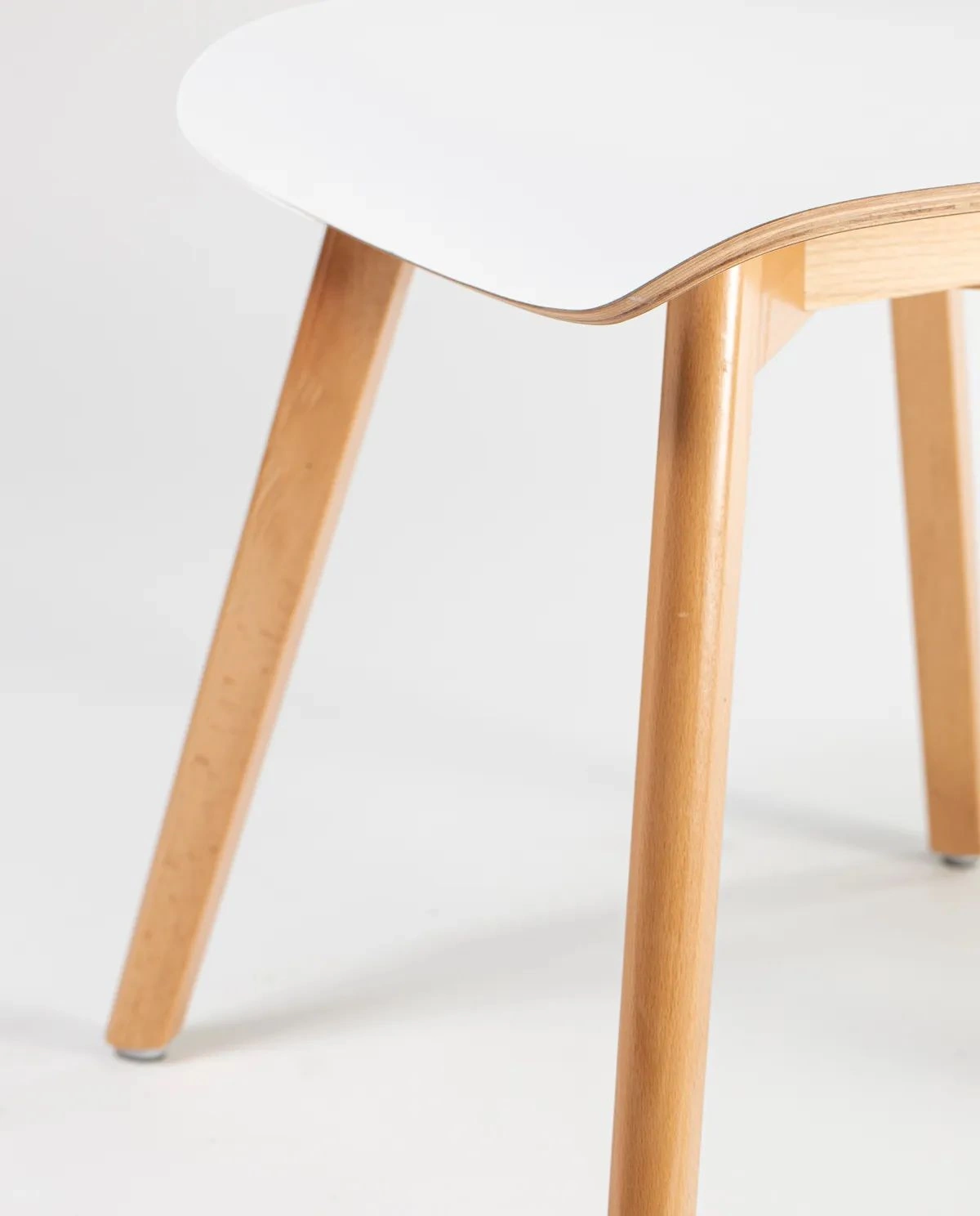 Mak white beech - krzesło laminowane z bukową ramą - krzesło MAK laminowane bukowa rama | RetroCegła